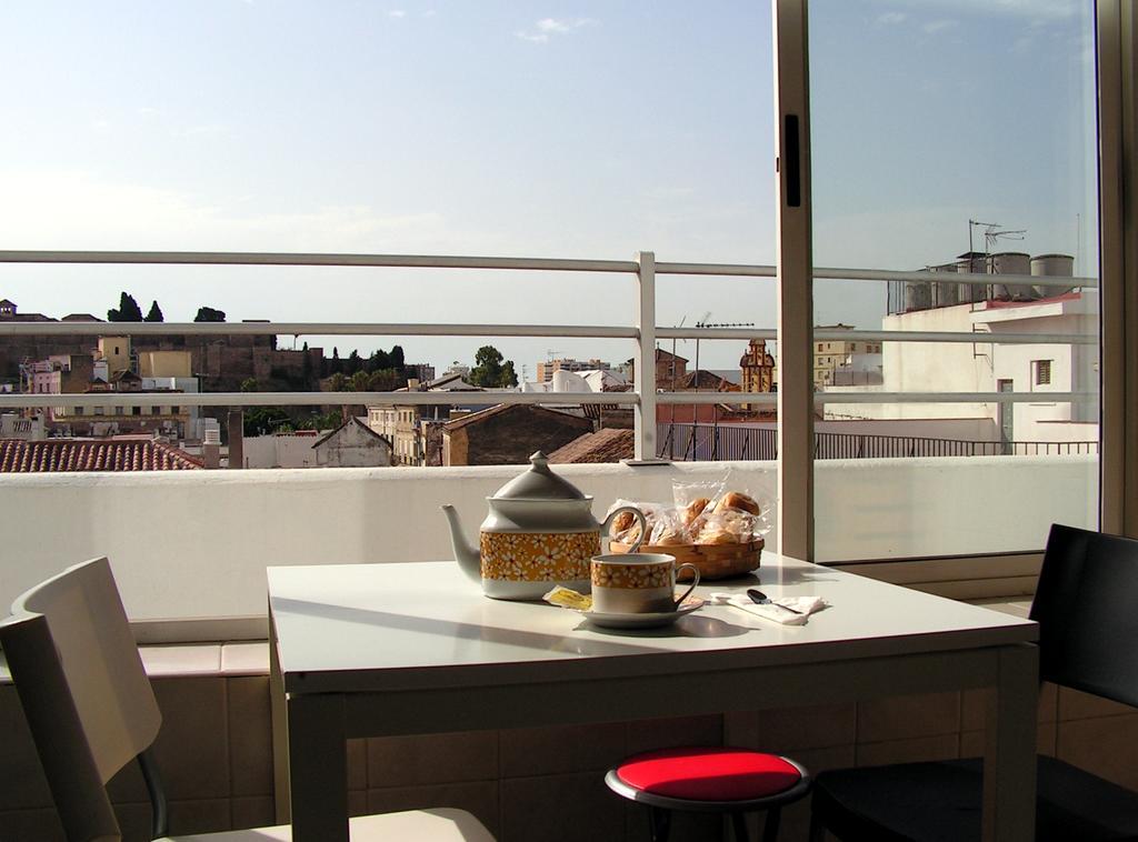 Marques De Guadiaro 1 Apartamentos Málaga Szoba fotó