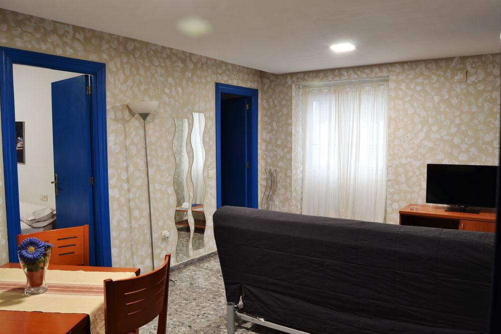 Marques De Guadiaro 1 Apartamentos Málaga Kültér fotó